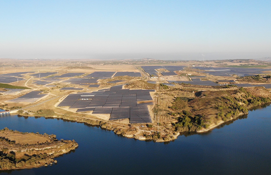 Proyecto fotovoltaico a gran escara integrado en el entorno